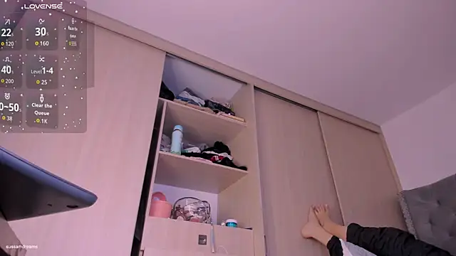 Snapshot of sussan_dream1 chatting on 11/18/25, 08:13 sussan dream1 online show from 11/18/25, 08:13