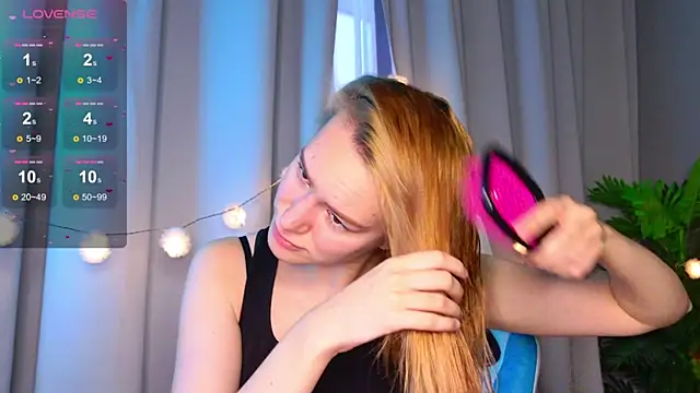 Ramona    online show from 10/19/25, 06:03