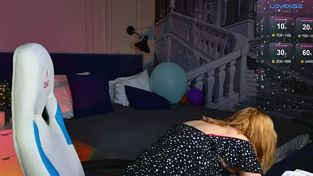 Ramona    online show from 11/29/25, 06:16