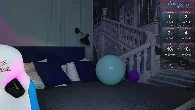 Ramona    online show from 12/02/25, 06:19