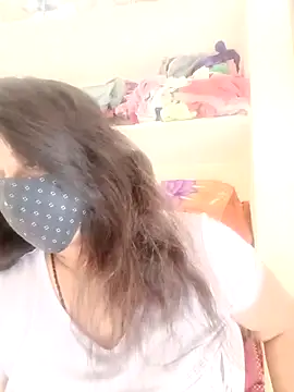 Indiantina online show from 11/23/25, 09:53