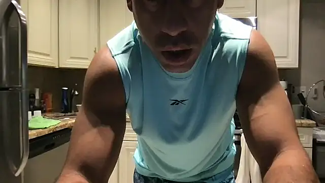 BigGuyMuscle online show from 11/09/25, 09:24