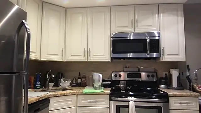 BigGuyMuscle online show from 11/14/25, 05:33