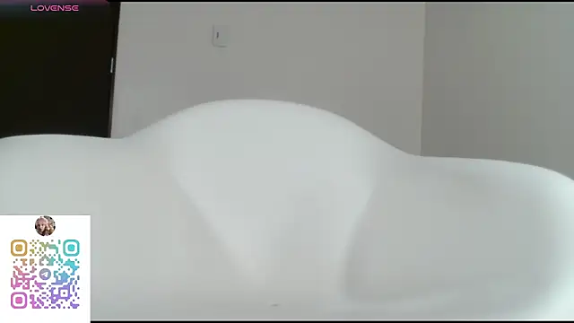 Snapshot of Betsy_Thonson chatting on 09/12/25, 08:20 Betsy Thonson online show from 09/12/25, 08:20