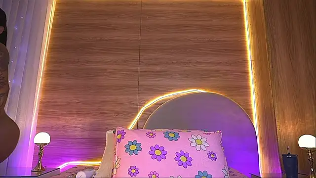 Snapshot of alexaa_walker chatting on 02/22/26, 11:42 alexaa walker online show from 02/22/26, 11:42