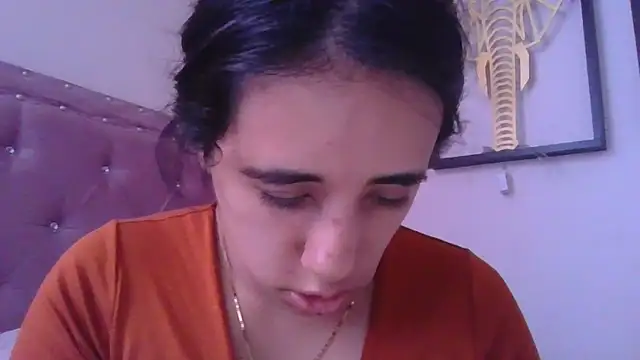 annarose19 online show from 12/14/24, 07:14