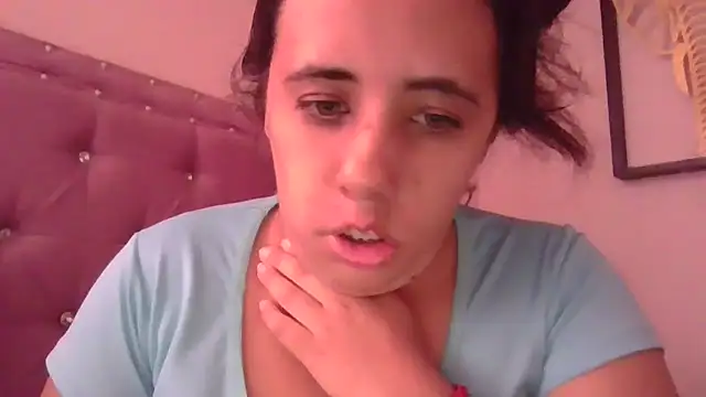 Snapshot of annarose19 chatting on 01/13/26, 05:51 annarose19 online show from 01/13/26, 05:51