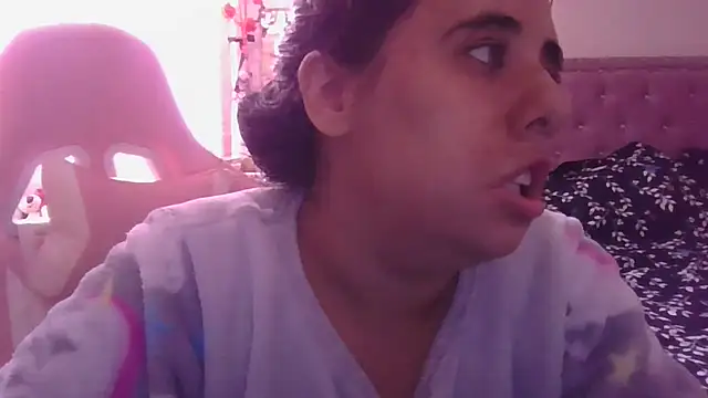 Snapshot of annarose19 chatting on 02/12/26, 04:57 annarose19 online show from 02/12/26, 04:57