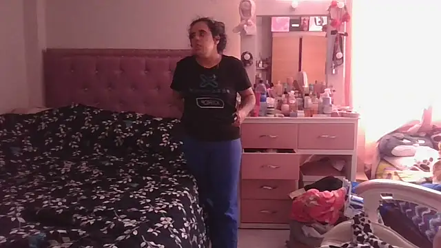 Snapshot of annarose19 chatting on 03/13/26, 07:53 annarose19 online show from 03/13/26, 07:53