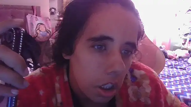 Snapshot of annarose19 chatting on 04/15/26, 08:31 annarose19 online show from 04/15/26, 08:31