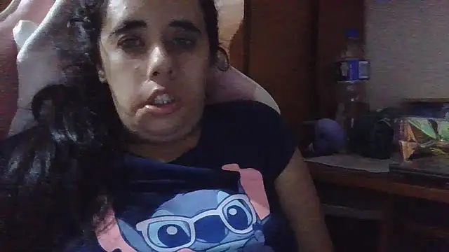 Snapshot of annarose19 chatting on 04/21/26, 01:42 annarose19 online show from 04/21/26, 01:42