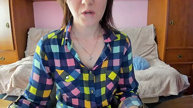 HolmesAriana online show from 02/27/25, 01:49