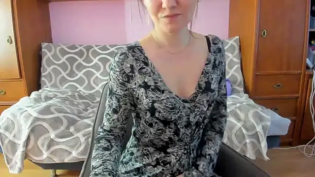 HolmesAriana online show from 03/01/25, 01:07