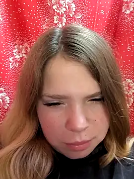 Snapshot of Zuli_Kiska chatting on 11/19/25, 09:04 Zuli Kiska online show from 11/19/25, 09:04