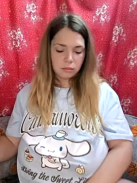 Snapshot of Zuli_Kiska chatting on 06/11/26, 05:49 Zuli Kiska online show from 06/11/26, 05:49