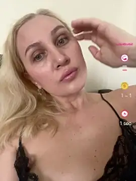 YourBlondee online show from 05/06/26, 03:57