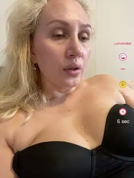 YourBlondee online show from 05/16/26, 10:58