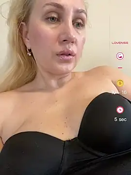 YourBlondee online show from 05/29/26, 03:37