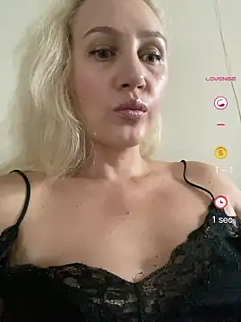 YourBlondee online show from 07/25/26, 12:20