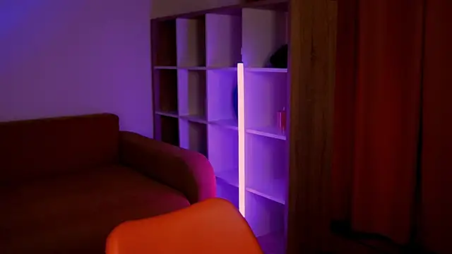 Snapshot of ItsAlisia chatting on 10/15/25, 12:38 ItsAlisia online show from 10/15/25, 12:38