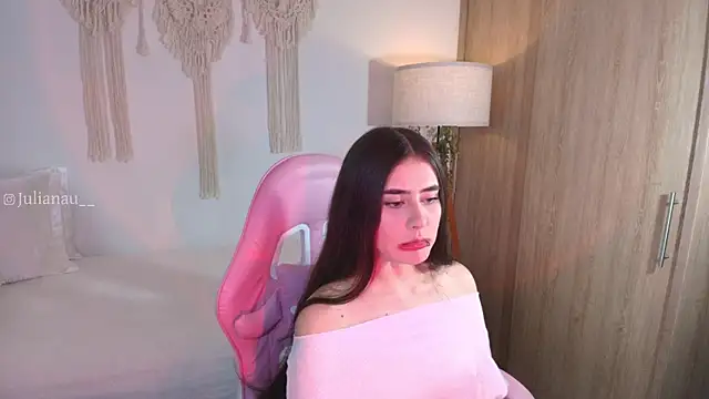 Snapshot of iriswest_ chatting on 11/22/25, 11:59 iriswest online show from 11/22/25, 11:59