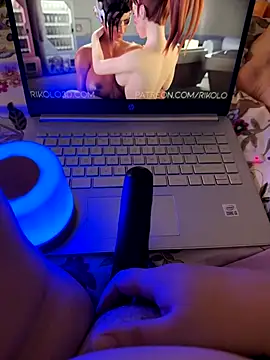 Snapshot of mushkimeow chatting on 10/21/25, 11:38 mushkimeow online show from 10/21/25, 11:38