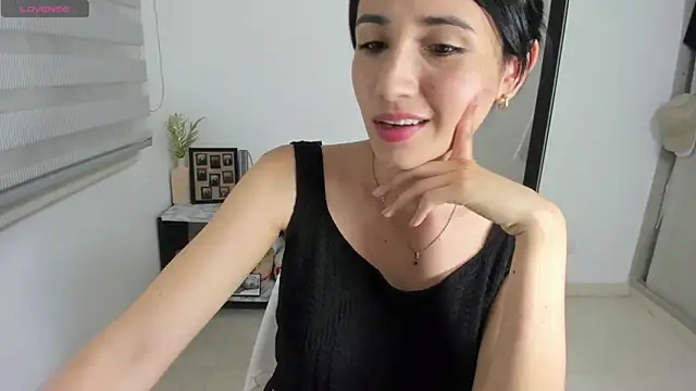  arianna hot22 online show from 05/20/26, 01:12