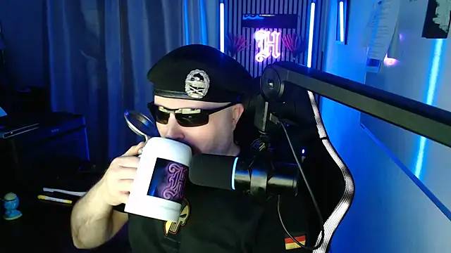 DerPornoPete online show from 06/10/26, 11:13