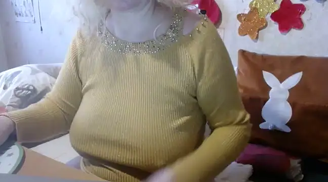 QueenLana online show from 01/06/25, 10:46