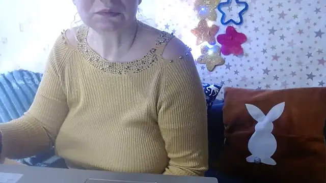 Snapshot of QueenLana chatting on 01/15/26, 06:51 QueenLana online show from 01/15/26, 06:51