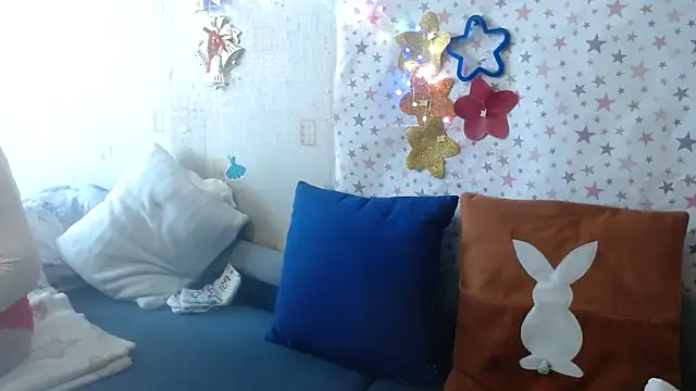 Snapshot of QueenLana chatting on 03/15/26, 09:15 QueenLana online show from 03/15/26, 09:15
