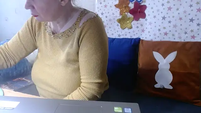 Snapshot of QueenLana chatting on 04/09/26, 07:25 QueenLana online show from 04/09/26, 07:25