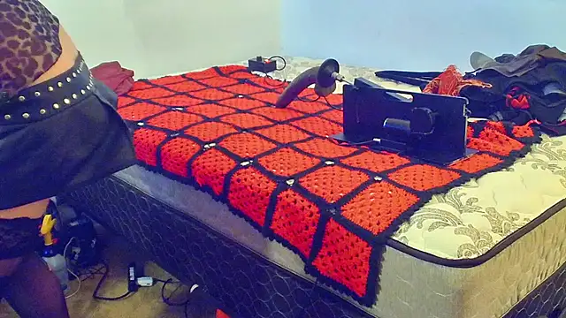 Snapshot of kramkockintawny chatting on 10/24/25, 12:56 kramkockintawny online show from 10/24/25, 12:56