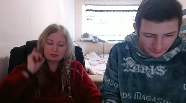 PeterAndJen online show from 02/12/25, 10:03