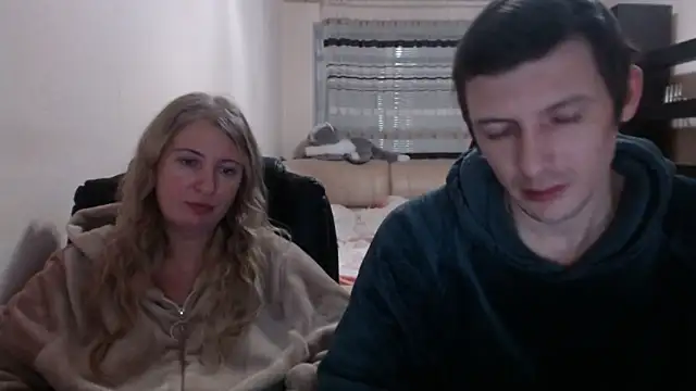 PeterAndJen online show from 02/20/25, 04:14