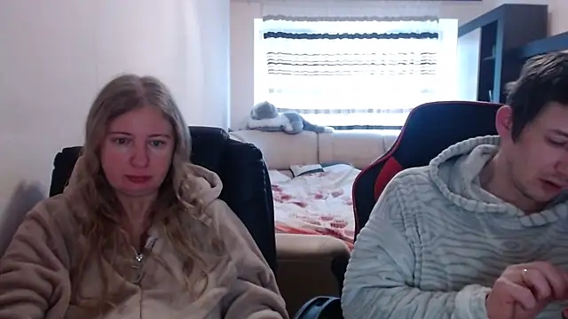 PeterAndJen online show from 02/23/25, 07:00