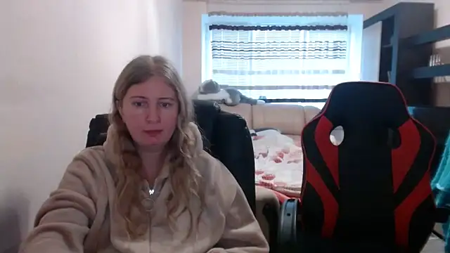 PeterAndJen online show from 02/23/25, 04:13