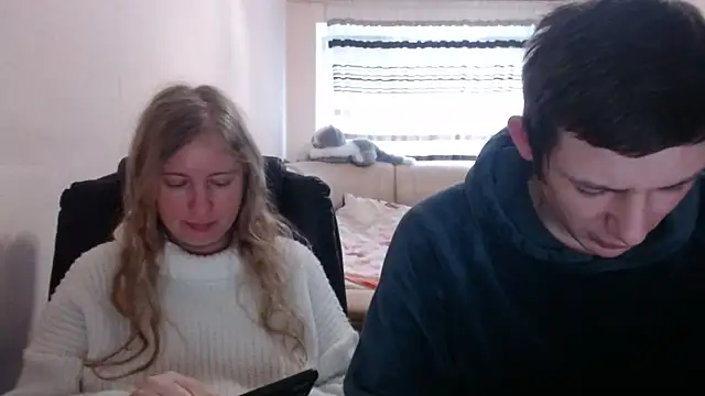 PeterAndJen online show from 03/01/25, 07:30