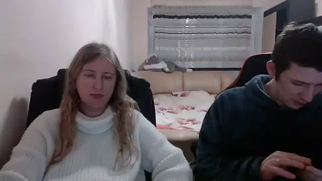 PeterAndJen online show from 03/03/25, 06:55