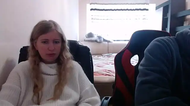 PeterAndJen online show from 03/04/25, 08:46