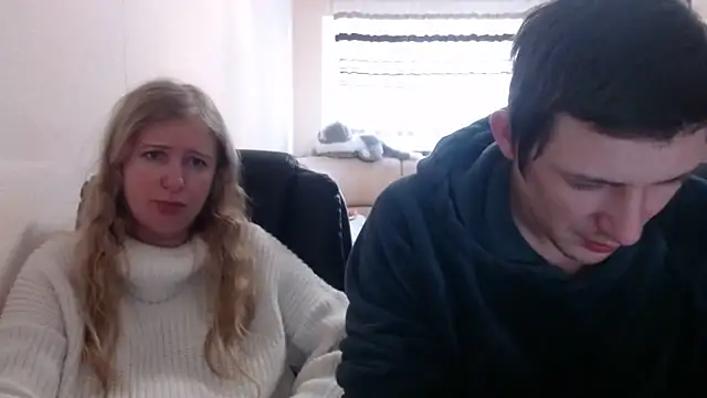 PeterAndJen online show from 03/05/25, 12:00
