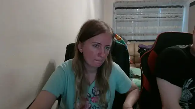 PeterAndJen online show from 09/14/25, 05:23