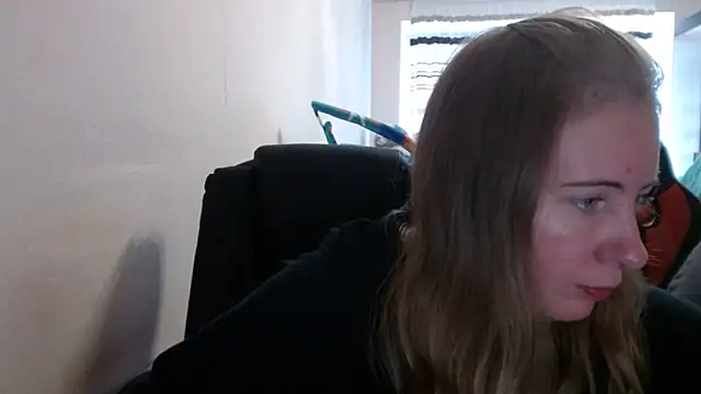 PeterAndJen online show from 09/21/25, 07:21