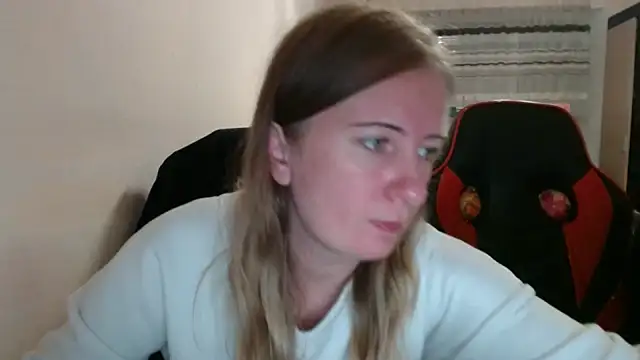 PeterAndJen online show from 10/05/25, 07:01