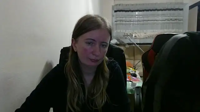 PeterAndJen online show from 10/14/25, 06:52