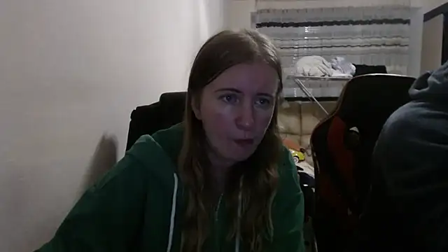 PeterAndJen online show from 10/18/25, 07:47