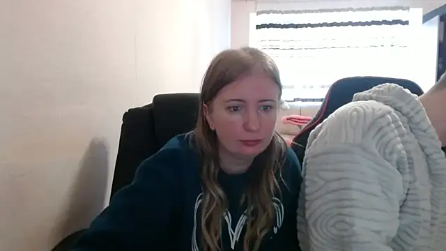 PeterAndJen online show from 10/30/25, 07:54