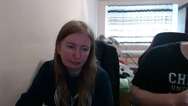 PeterAndJen online show from 11/04/25, 08:46