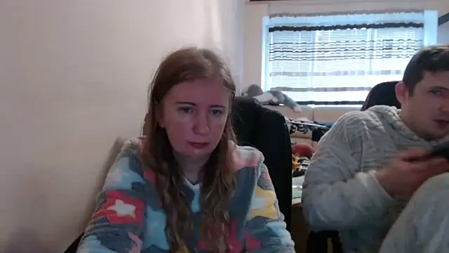 PeterAndJen online show from 11/22/25, 08:35