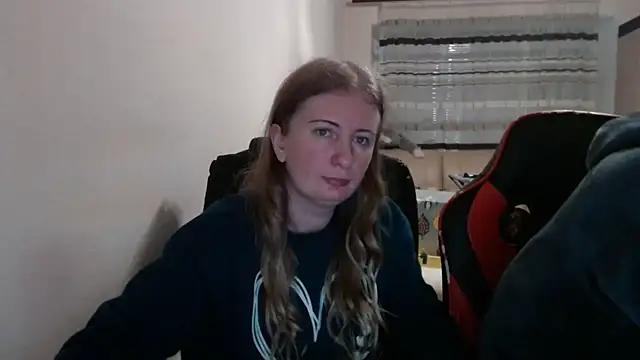 PeterAndJen online show from 12/04/25, 07:44